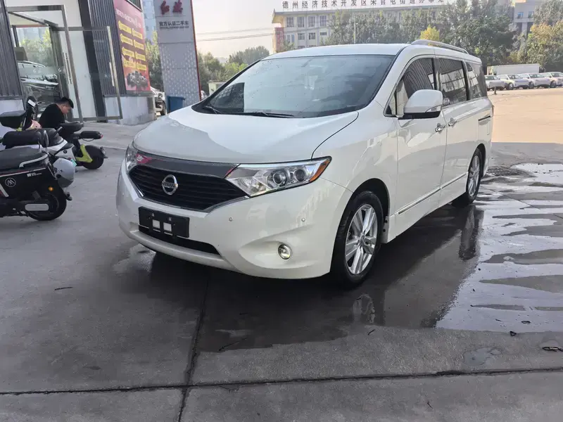 2015 Nissan Quest с пробегом 143 000 км