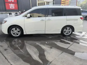 2015 Nissan Quest с пробегом 143 000 км