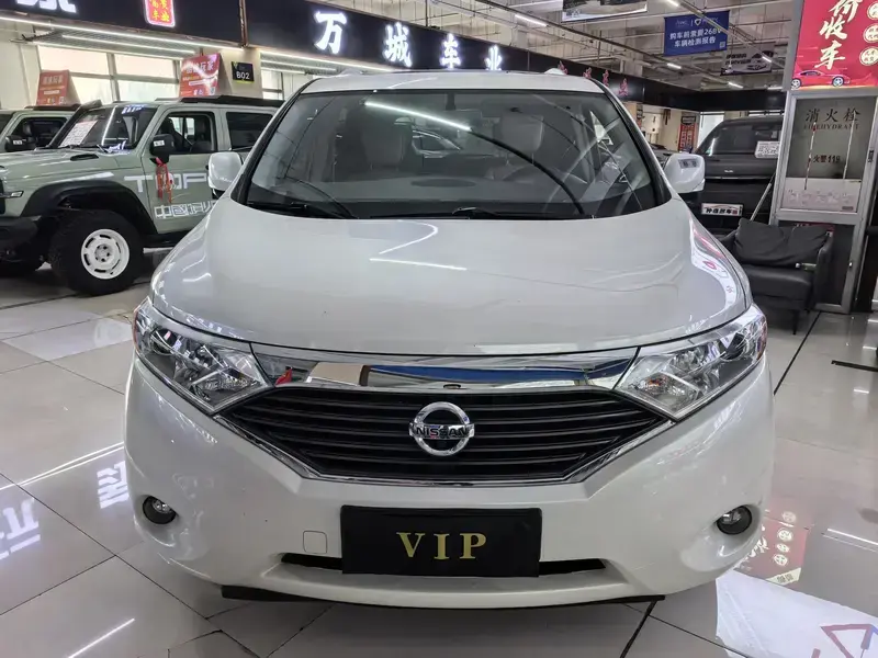 2015 Nissan Quest с пробегом 153 000 км