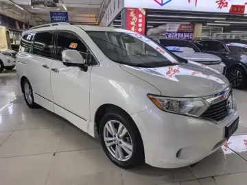 2015 Nissan Quest с пробегом 153 000 км