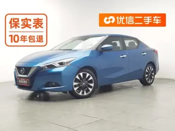 Nissan Lannia