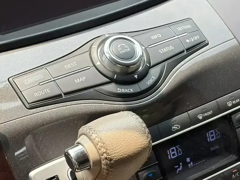 2015 Nissan Quest с пробегом 155 000 км