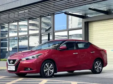 Nissan Lannia