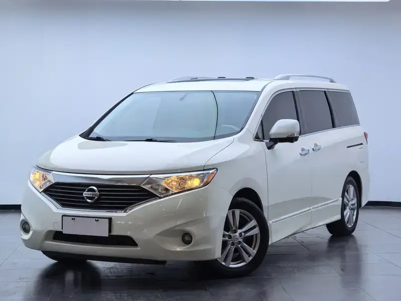 2015 Nissan Quest с пробегом 31 000 км