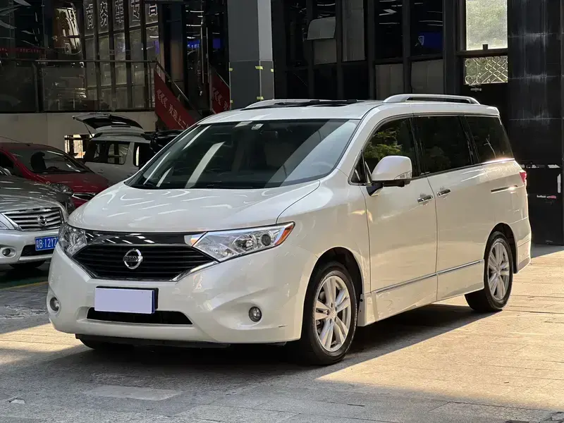 2015 Nissan Quest с пробегом 145 000 км