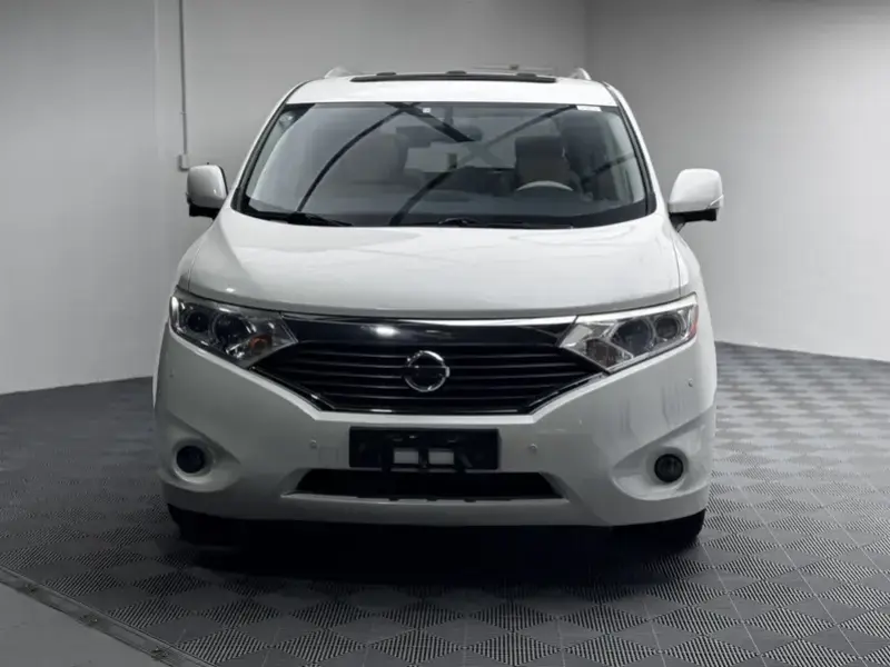 2015 Nissan Quest с пробегом 140 000 км