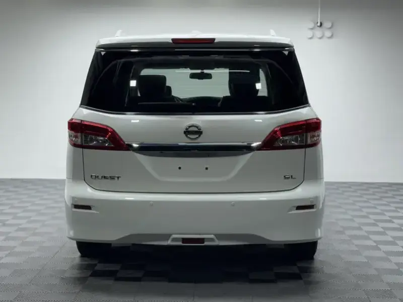 2015 Nissan Quest с пробегом 140 000 км