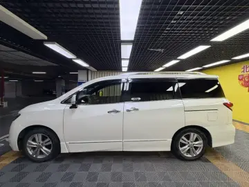 2015 Nissan Quest с пробегом 141 900 км