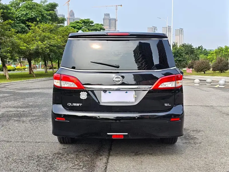 2015 Nissan Quest с пробегом 203 500 км