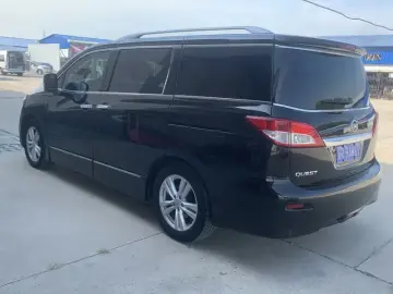 2015 Nissan Quest с пробегом 93 000 км
