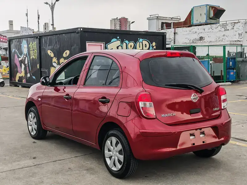 2015 Nissan March с пробегом 39 000 км