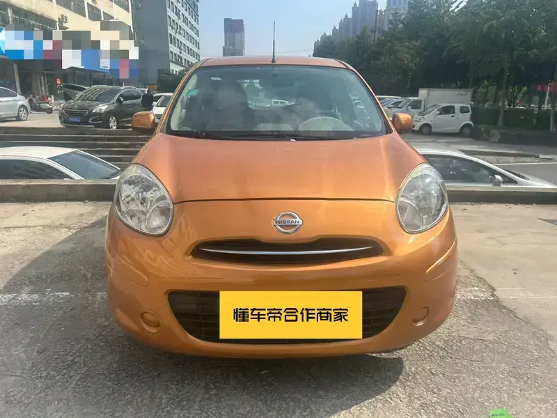 2015 Nissan March с пробегом 120 000 км