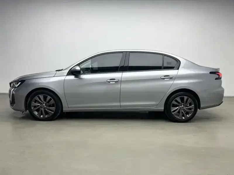 2022 Peugeot 408 с пробегом 21 900 км