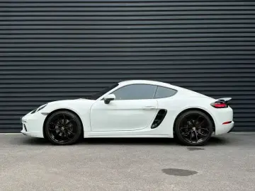 2025 Porsche 718 Spyder с пробегом 3 000 км