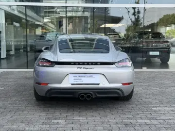 2023 Porsche 718 Spyder с пробегом 10 500 км