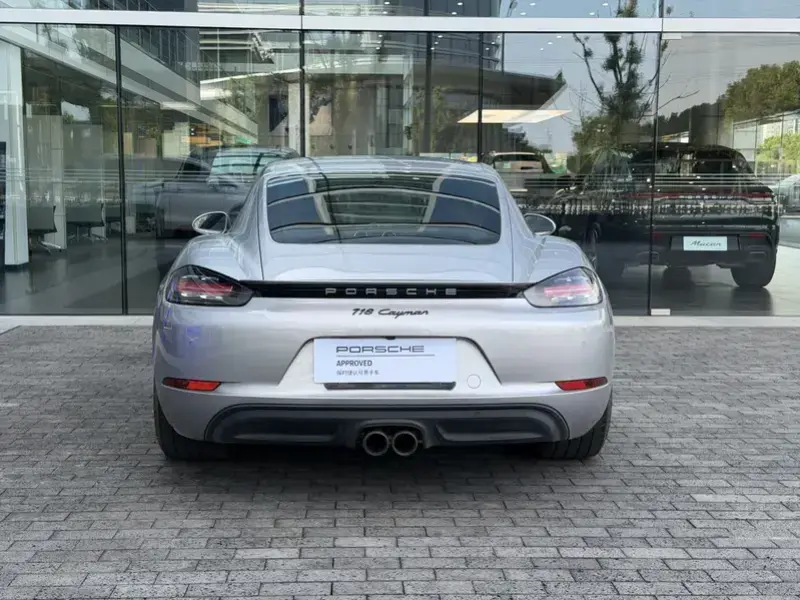 2023 Porsche 718 Spyder с пробегом 10 500 км