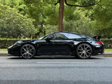 2025 Porsche 911 с пробегом 8 000 км