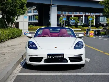 2023 Porsche 718 Spyder с пробегом 14 000 км