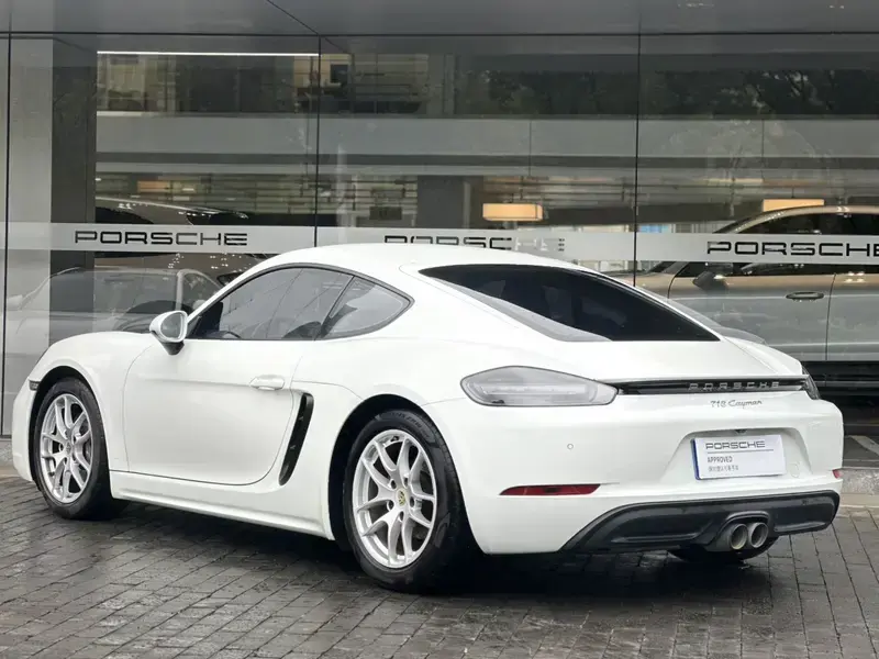 2020 Porsche 718 Spyder с пробегом 45 000 км