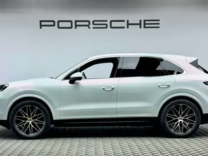 2026 Porsche Cayenne с пробегом 500 км