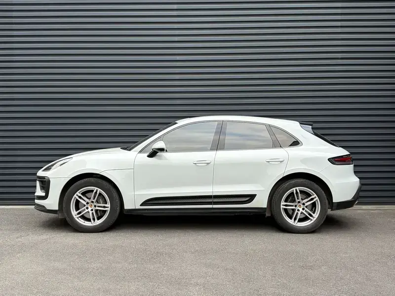 2023 Porsche Macan с пробегом 33 600 км