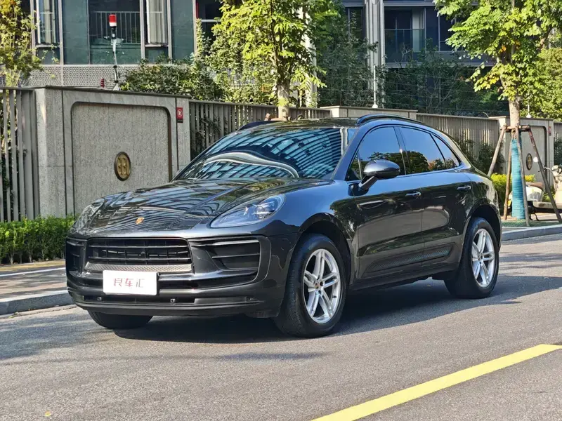 2023 Porsche Macan с пробегом 37 000 км