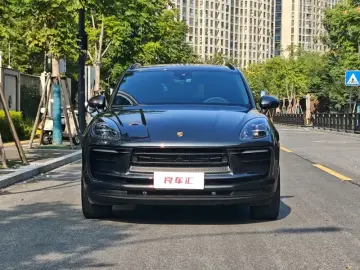 2023 Porsche Macan с пробегом 37 000 км