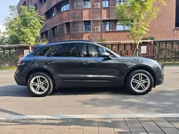 2023 Porsche Macan с пробегом 37 000 км