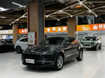 2021 Porsche Macan с пробегом 63 000 км