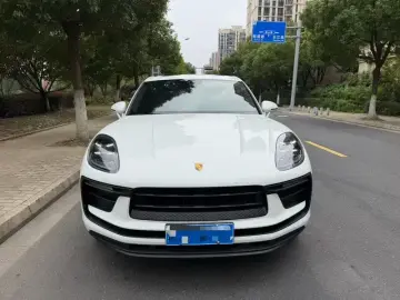2024 Porsche Macan с пробегом 8 000 км