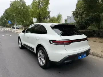 2024 Porsche Macan с пробегом 8 000 км