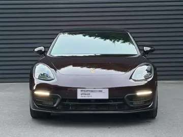2023 Porsche Panamera с пробегом 44 700 км