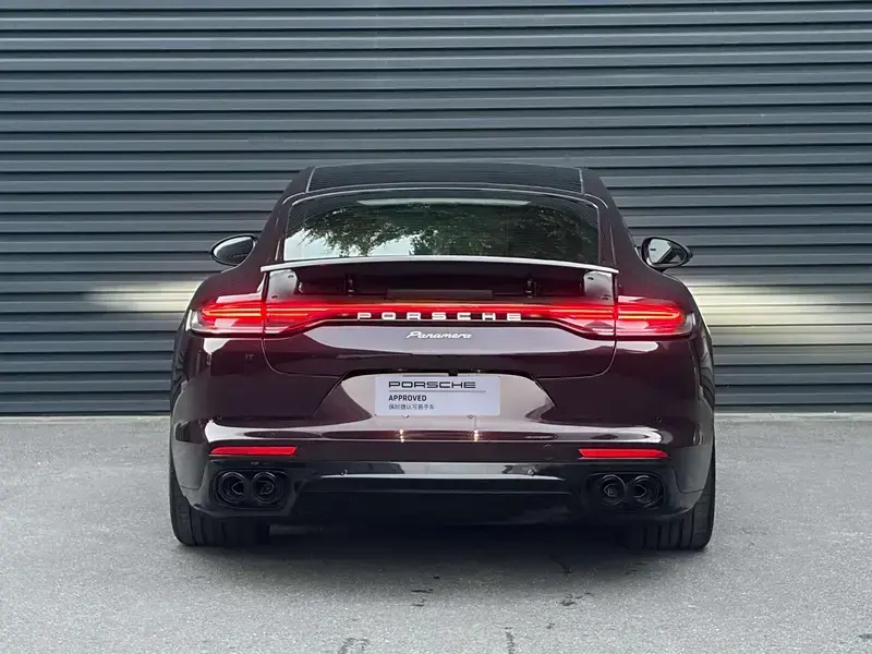 2023 Porsche Panamera с пробегом 44 700 км