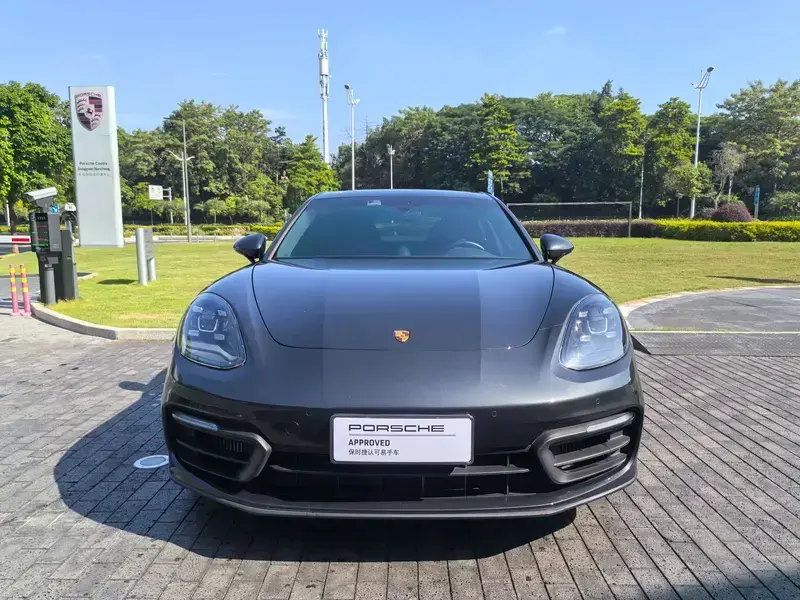 2023 Porsche Panamera с пробегом 44 000 км