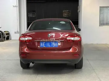 2015 Renault Fluence с пробегом 136 000 км