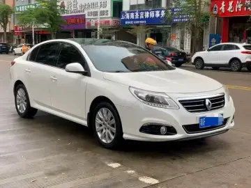 2013 Renault Latitude с пробегом 130 000 км