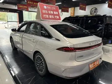 2026 Roewe i6 с пробегом 1 000 км