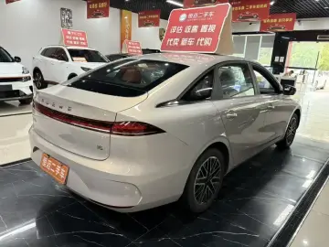 2026 Roewe i6 с пробегом 1 000 км