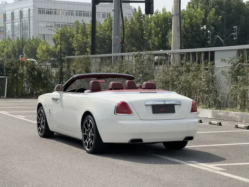2018 Rolls-Royce Dawn с пробегом 108 000 км