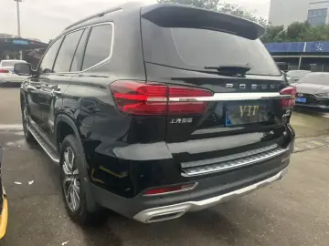2018 Roewe RX8 с пробегом 60 000 км