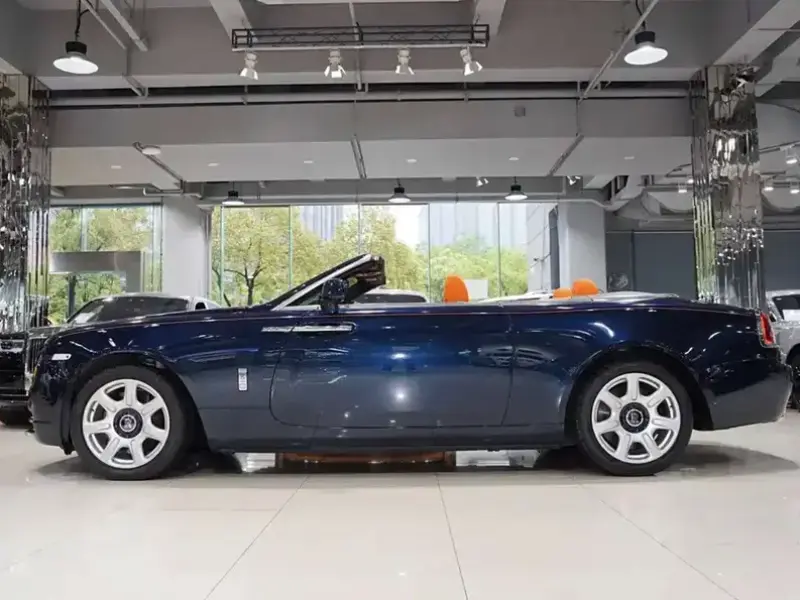 2015 Rolls-Royce Dawn с пробегом 30 000 км
