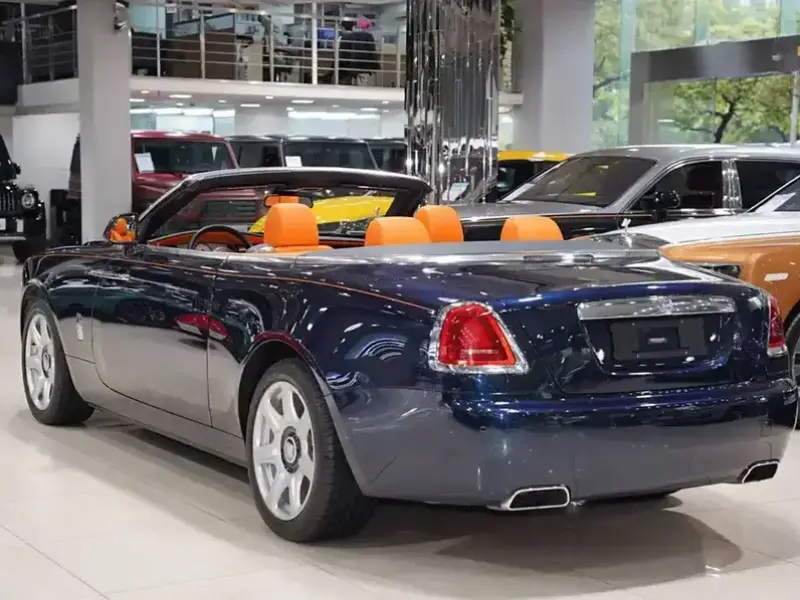 2015 Rolls-Royce Dawn с пробегом 30 000 км
