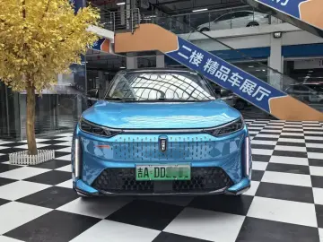 2020 FAW Bestune E01 с пробегом 52 000 км