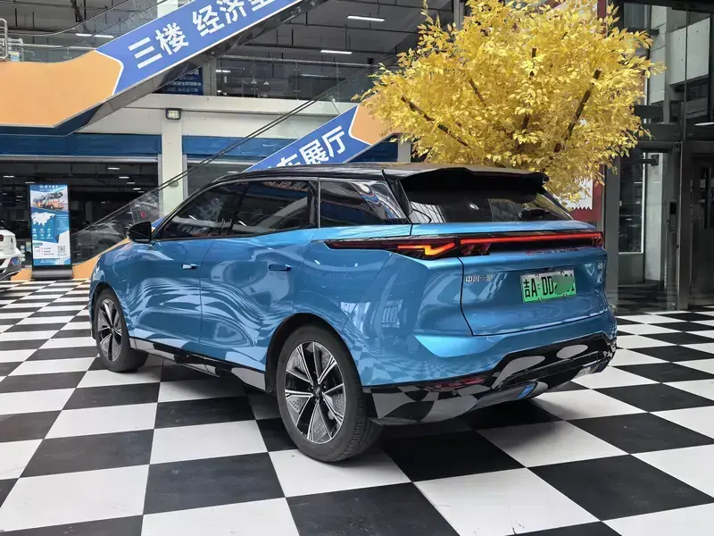 2020 FAW Bestune E01 с пробегом 52 000 км