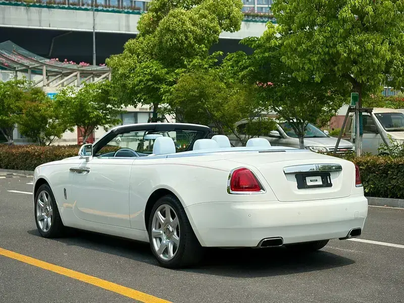 2018 Rolls-Royce Dawn с пробегом 75 000 км