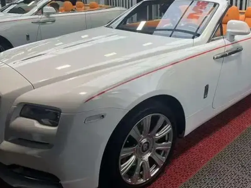 2015 Rolls-Royce Dawn с пробегом 23 900 км