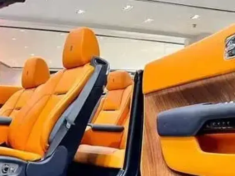 2015 Rolls-Royce Dawn с пробегом 23 900 км