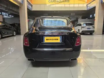 2018 Rolls-Royce Phantom с пробегом 97 000 км