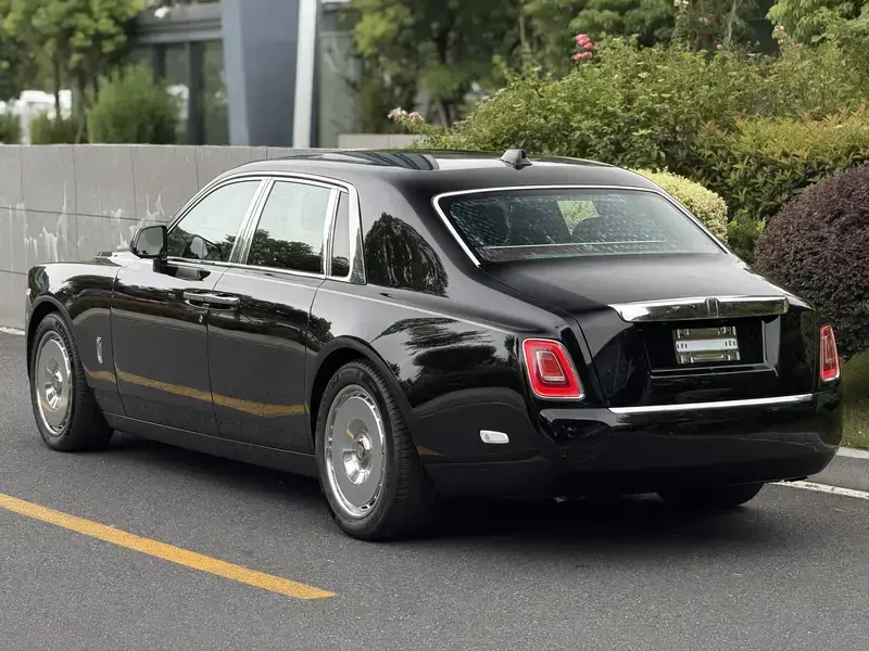2018 Rolls-Royce Phantom с пробегом 37 000 км