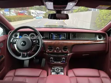 2018 Rolls-Royce Phantom с пробегом 37 000 км